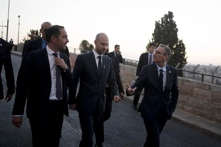 France summons Israeli envoy to condemn detention of diplomats in Al-Quds