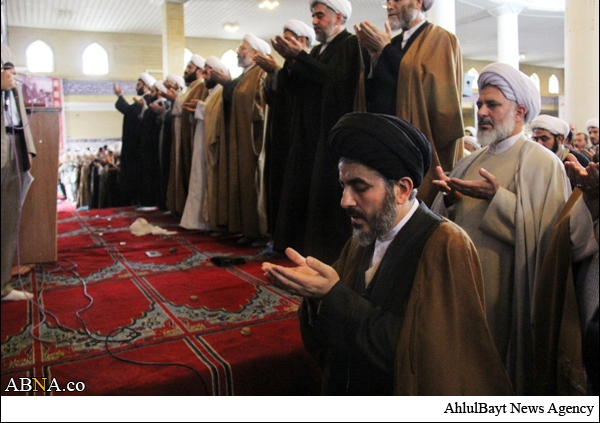 نماینده ولی فقیه در آذربایجان غربی نماز عید فطر ارومیه را اقامه می کند