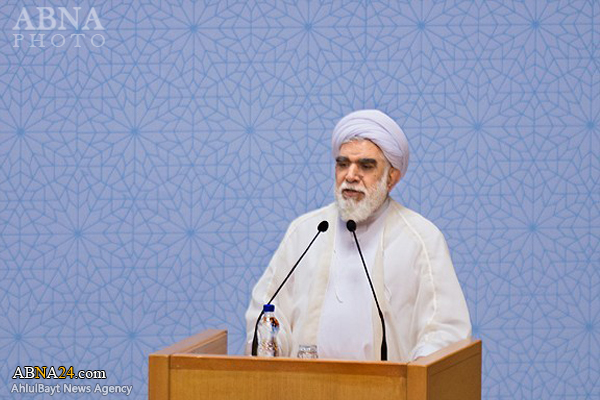 اختری: رهبر انقلاب همچون امام راحل، توطئه های بيگانگان را خنثی می کنند