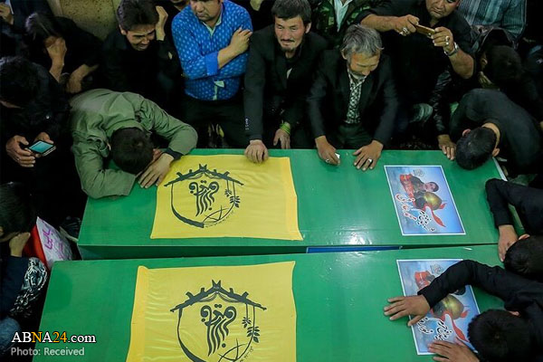 پیکر مطهر ۱۲ شهید مدافع حرم در قم به خاک سپرده شد