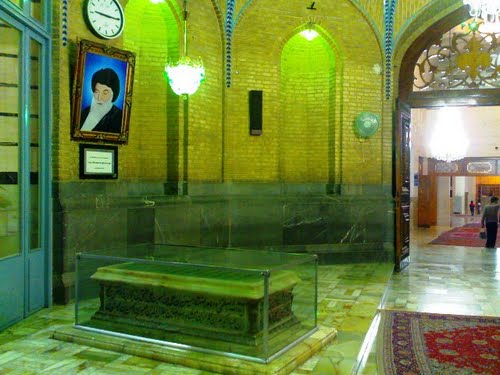 مراسم بزرگداشت آیت الله بروجردی در قم برگزار می‌شود

