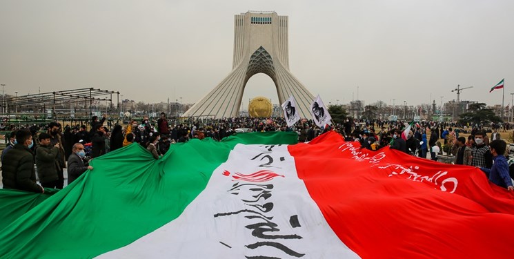 بازتاب ۲۲ بهمن در رسانه‌های جهان/ خبرگزاری فرانسه: ایرانی‌ها شعارِ «تا آخر ایستاده‌ایم» سردادند 