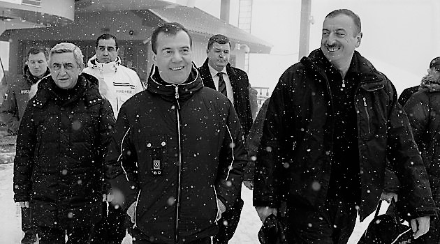 Türkçü və sələfi cühüd nökərləri niyə susur? ArmenianReport: Ruhani ermənilərin milli ləyaqətini alçatdı