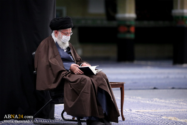 Photos: Recitation of Arbaeen Supplication alongside Imam Khamenei